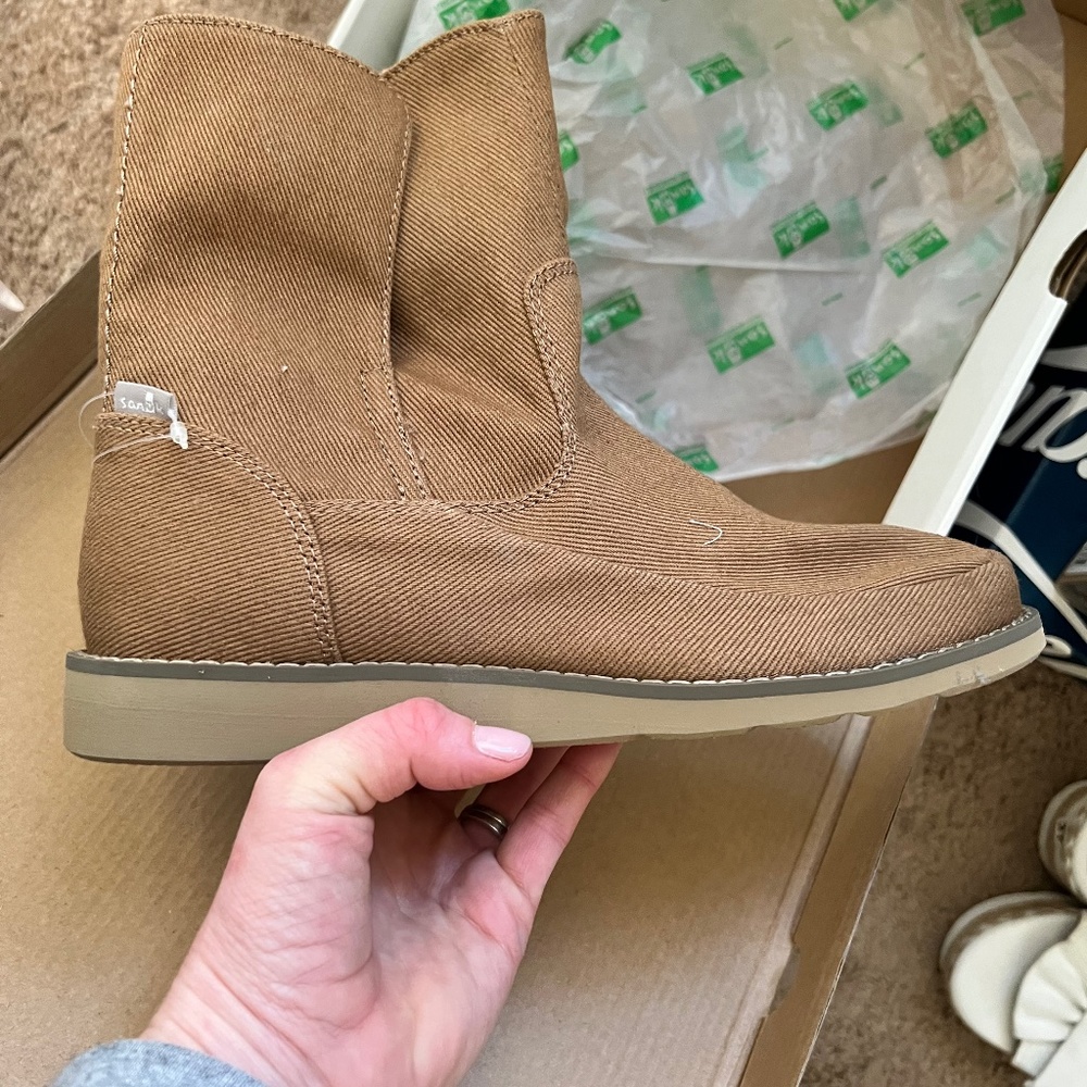 Sanuk Drop Top Canvas Boots
